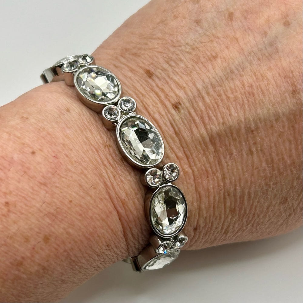 Sparkling Silver Rhinestone Stretch Bracelet - Picture 5 of 7